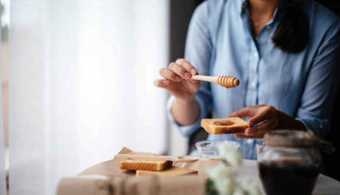 Не покупайте сегодня хлеб, чтобы не навлечь беду: какой праздник 17 апреля и что надо обязательно сделать