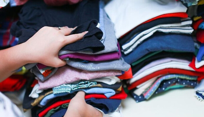 Почему нельзя носить чужую одежду: объясняем популярные приметы