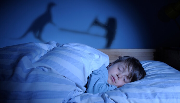 Забудьте все, что вам говорили: развеиваем мифы о детском сне