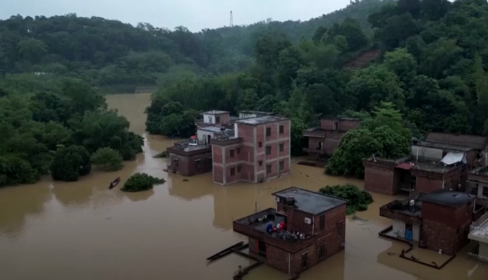 Карма дісталася союзників Кремля: в Китаї масштабна повінь, небезпека загрожує 127 мільйонам людей