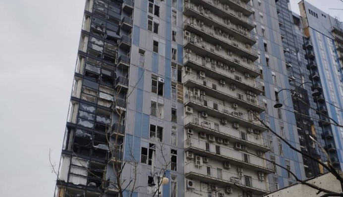 Постраждали шестеро людей: нові дані про удар росіян по  Харкову і фото