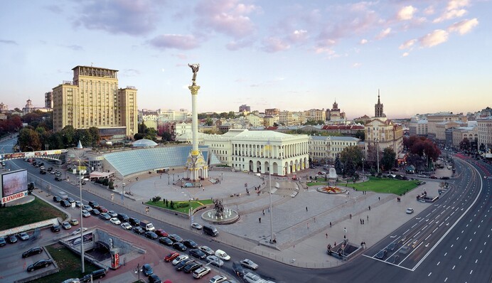 Центр Києва в руїнах: як виглядав Майдан Незалежності після Другої світової війни. Фото