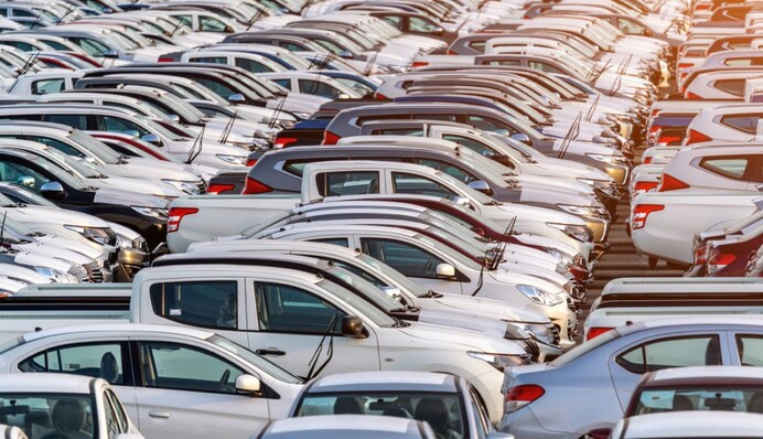 Растаможку авто перенесут в онлайн: все можно будет сделать в 