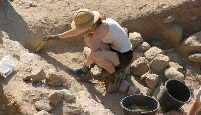 В Індії натрапили на древніх ідолів: місцеві жителі заговорили про знак від Бога.  Фото