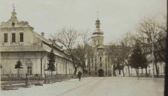 Києво-Печерська Лавра у 1918 році: у мережі показали рідкісне фото