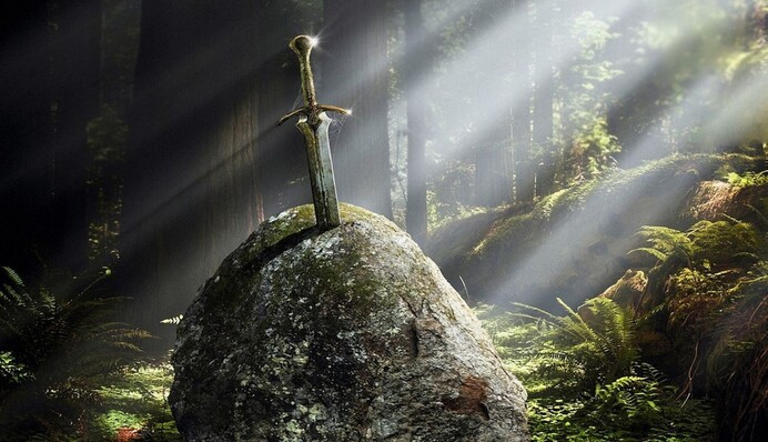 Схожий на зброю короля Артура: у Іспанії знайшли незвичайний меч 