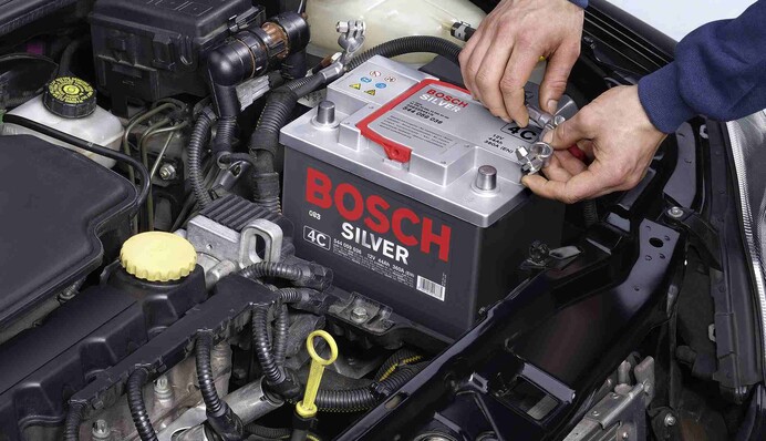 Скільки має служити акумулятор і як подовжити його 