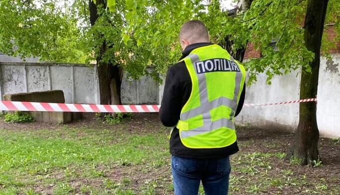 Ревнощі переросли у бійку: на Житомирщині вчитель вбив свого учня