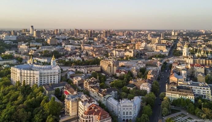 Залишилася лише на фото: в мережі згадали історичну будівлю старого Києва