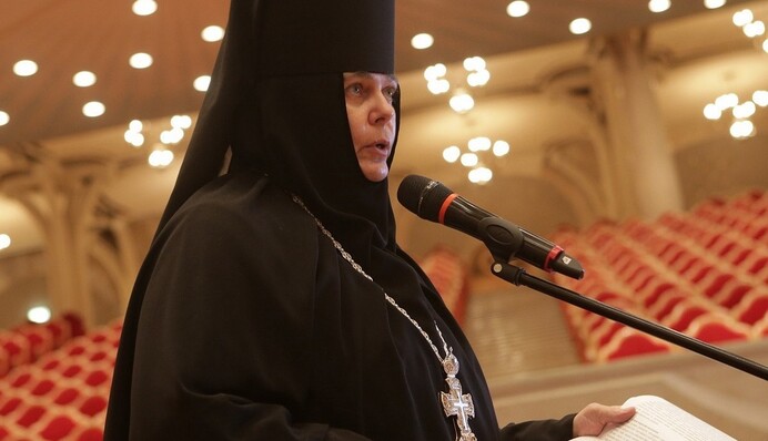 Перевзулася: одеська ігуменя-фанатка 