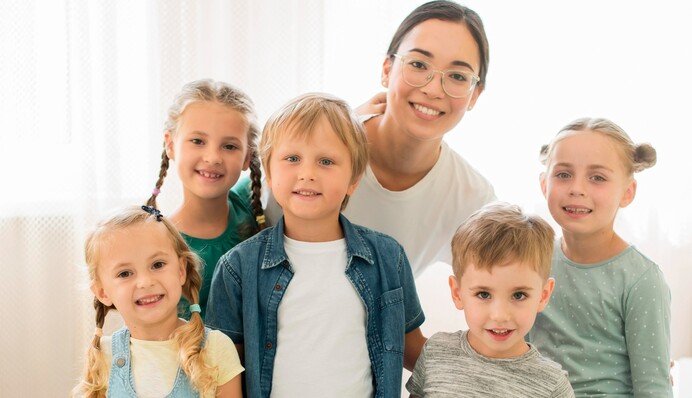 Новий вид бізнесу: у Києві чоловіки шукають жінок з інвалідністю і багатодітних матерів