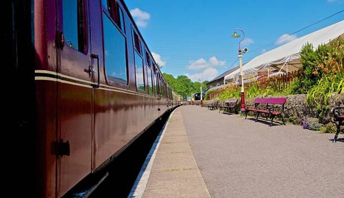 До чого сниться спізнення на потяг чи літак: пояснення езотериків