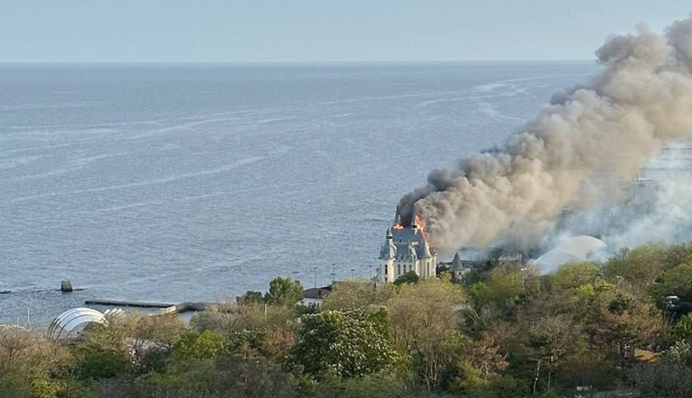 Росія атакувала Одесу: пошкоджені будинки, є загиблі і багато поранених