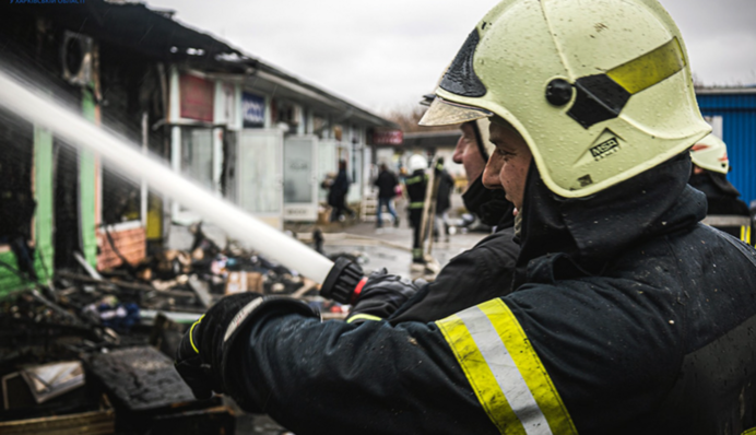 Росіяни вкотре атакували Харків, пошкоджено 10 будинків