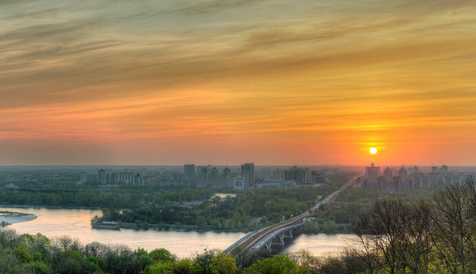 Из-за вирусного видео в TikTok киевляне штурмовали Ботанический сад