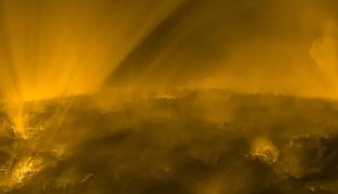 Ви ніколи не бачили його таким: космічний зонд зробив фото Сонця з дуже близької відстані