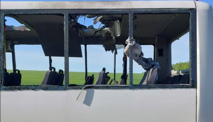 У Росії спекотно: дрони вгатили по авто на Бєлгородщині, багато загиблих і поранених. Фото