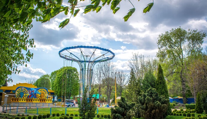 Трагедія у Кропивницькому: жінка випала з атракціону і розбилась на смерть