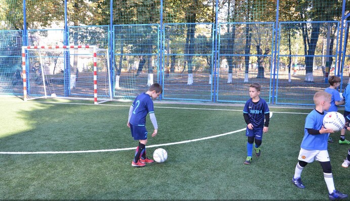 Целились по детям: блогер рассказала ужасные подробности удара по Харькову