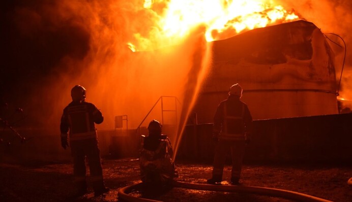 Дрони атакували нафтобазу у Краснодарському краї: фото і відео