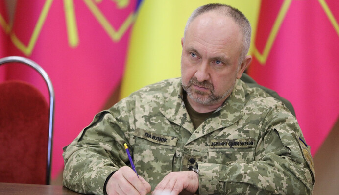 Дело не в людях: командующий Сухопутными войсками назвал основную проблему ВСУ