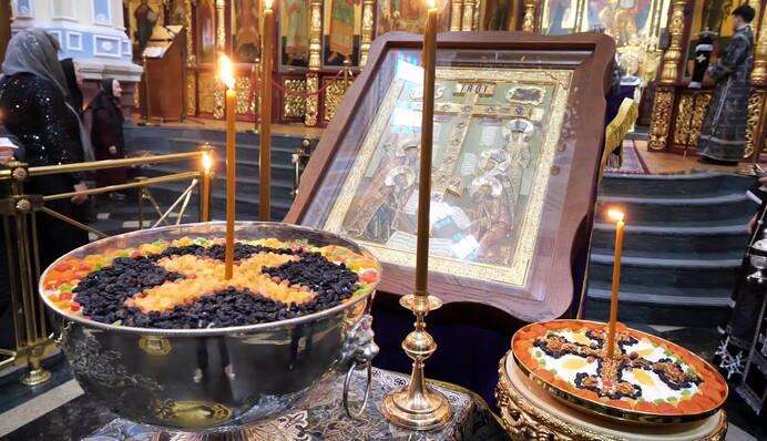 Провідна неділя 2024: що несуть у церкву і на кладовище 12 травня