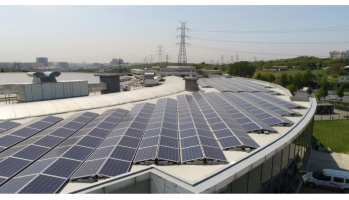 Чи врятує Україну сонячна енергетика і як краще захистися від ворожих ударів: пояснення експерта