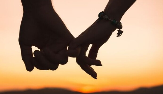 Нові зустрічі чи криза у стосунках: любовний гороскоп на тиждень для всіх знаків Зодіаку