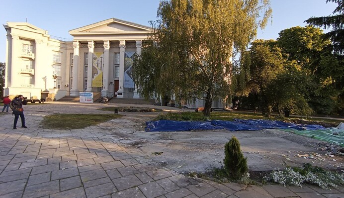 В Киеве снесли скандальный 