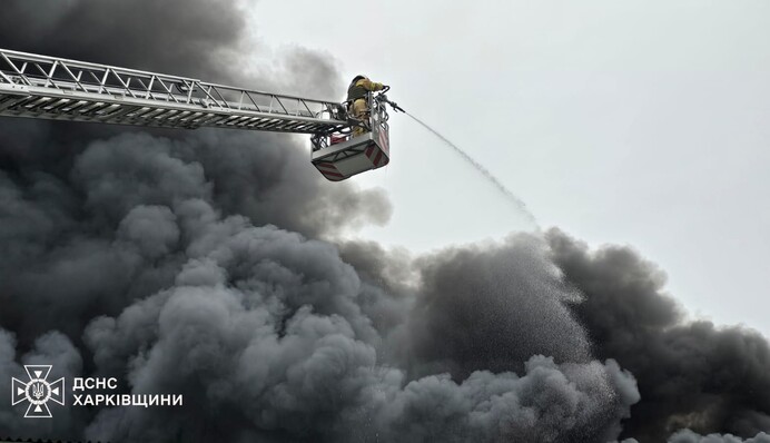 Кількість постраждалих у Харкові зросла: фото і дані про жертв удару