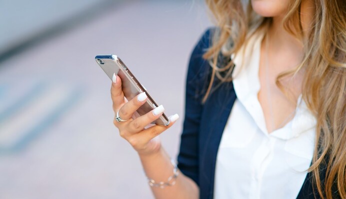 Как вы держите телефон, такой у вас характер: интересный психологический тест