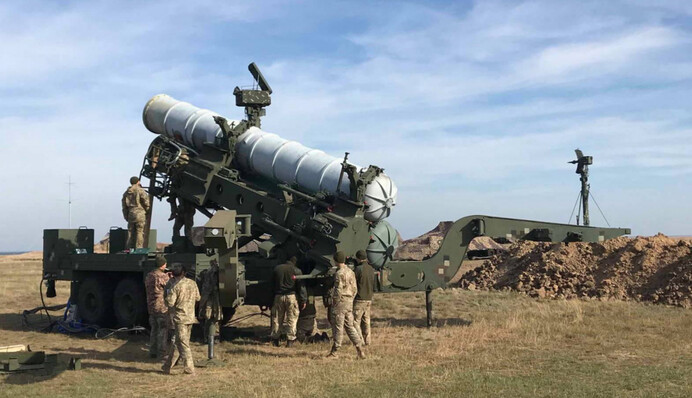 Україна попросила Польщу збивати російські ракети: що каже Варшава