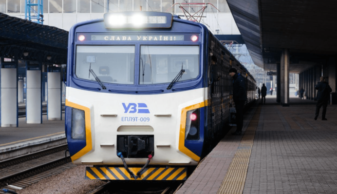 Під Києвом потяг насмерть збив дитину: подробиці трагедії