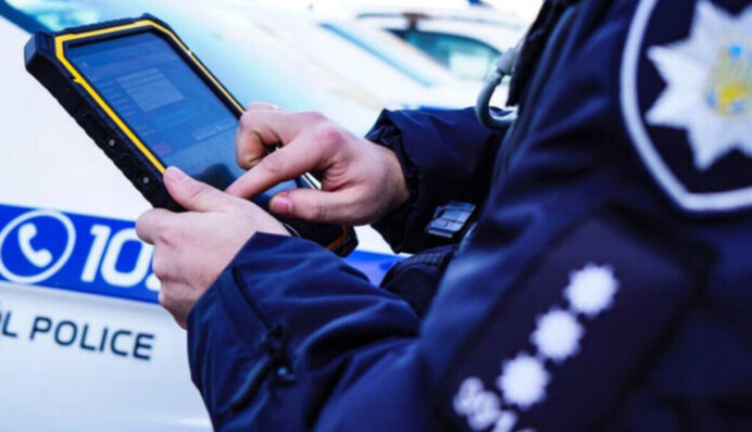 Ця процедура обов'язкова: як саме мають вручати повістки співробітники ТЦК та поліції