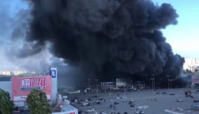 В Харькове снова возросло количество убитых в "Эпицентре", десять тел не опознаны