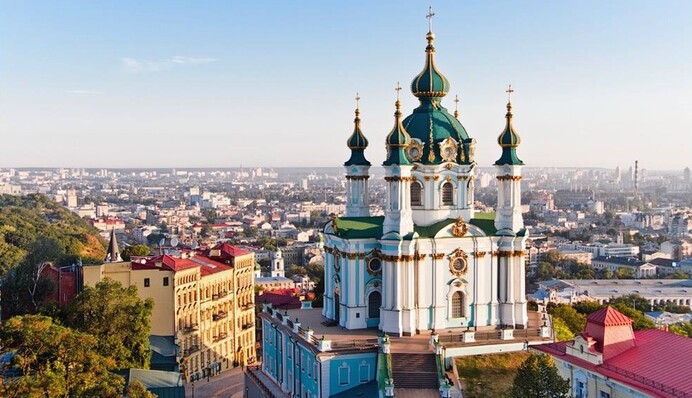 27 травня в історії: загибель мореплавця Магеллана і завершення будівництва Андріївської церкви у Києві