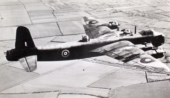 ​Як виявляли ворожі літаки до винайдення радарів: архівні фото