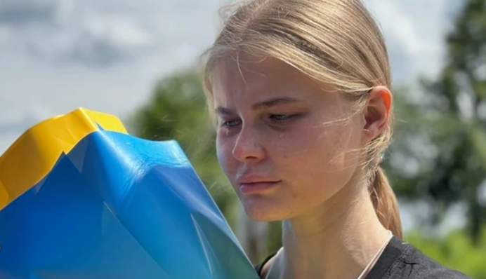 Били, морили голодом и издевались: из российского плена вернулась 24-летняя полицейская