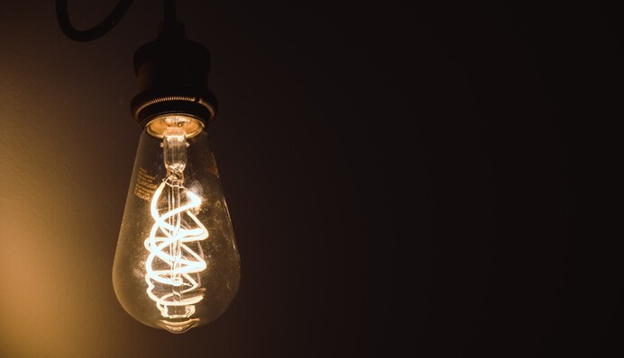 Після нічних атак тисячі українців залишились без світла: яка зараз ситуація