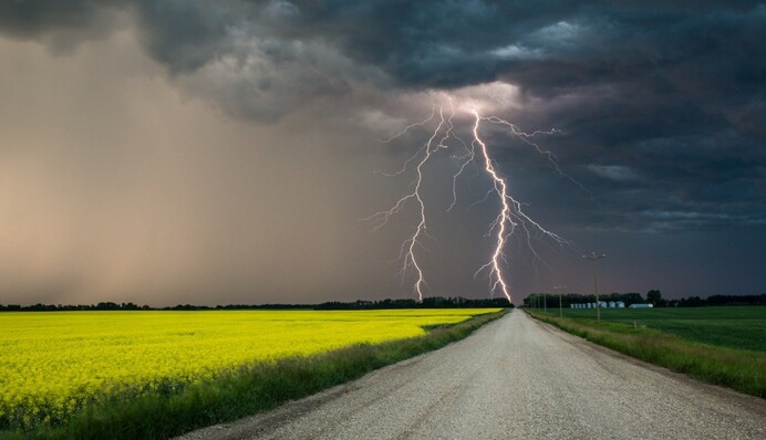 ​Зливи з градом і шквали: перший тиждень червня піднесе неприємні сюрпризи