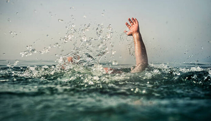 На Дніпропетровщині чоловік на спір стрибнув з 15-метрового берега: тіло шукали водолази