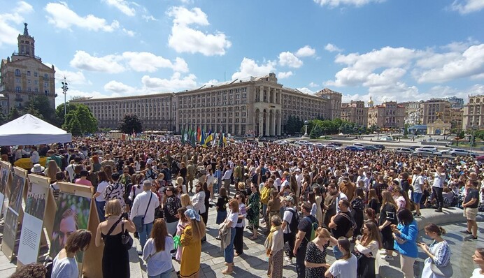 ​У Києві попрощалися з загиблою "госпітальєркою" Іриною "Чекою" Цибух. Фото і відео