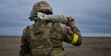 Росіяни атакували на кількох напрямках, ЗСУ випалюють ППО і склади ворога: зведення Генштабу