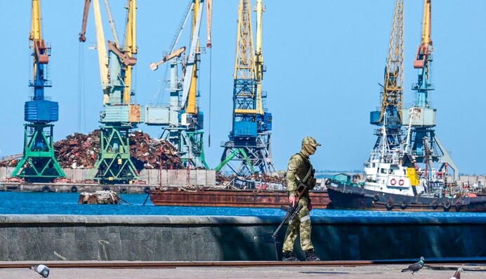 Россияне используют циничную тактику, чтобы спрятаться от ударов ВСУ: что происходит в оккупированном Бердянске