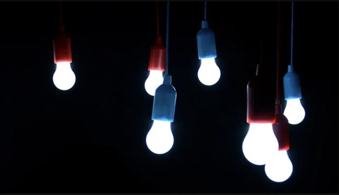 Є обласна специфіка: чому в одних регіонах світла немає довше, ніж в інших