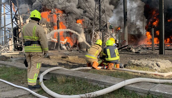 Жахлива статистика: скільки енергетичних об'єктів в Україні зруйнувала Росія