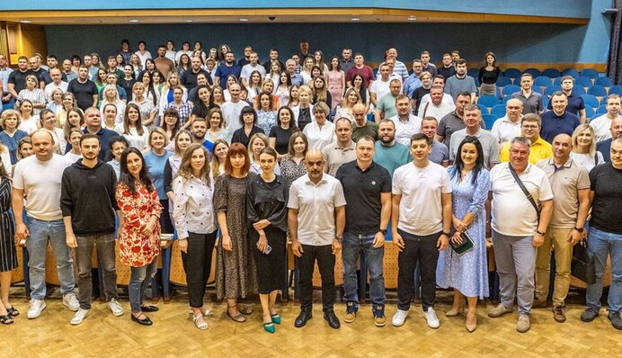 Мустафа Найем объявил об отставке с должности главы Агентства по восстановлению