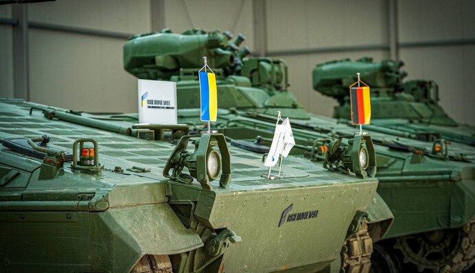 В Украине начали ремонтировать бронетехнику совместно с Rheinmetall