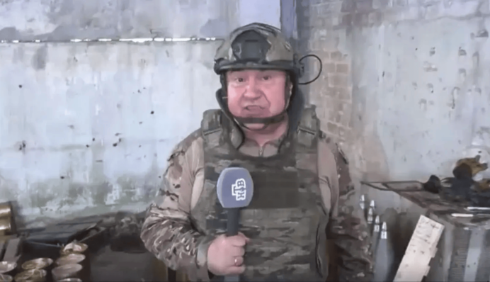 Российские пропагандисты попали под удар в Горловке: один - без руки, второй - 