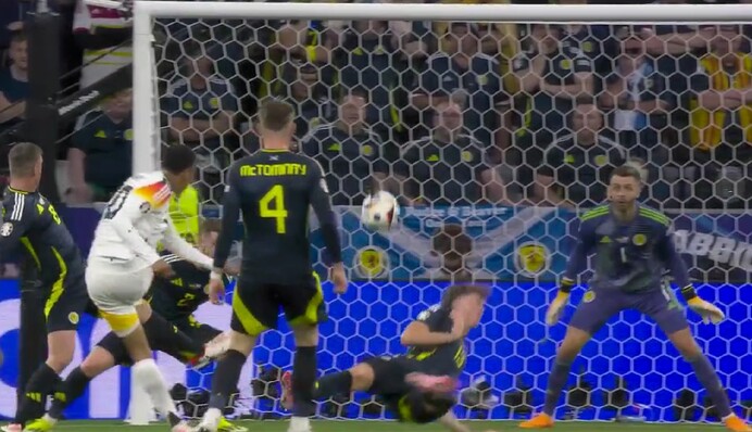 Чемпіонат Європи з футболу в Німеччині стартував із розгромної поразки шотландців